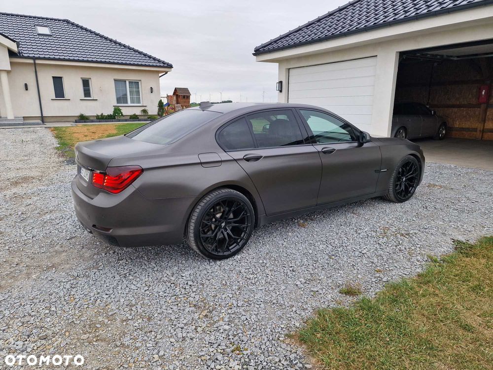 BMW Seria 7 - 5
