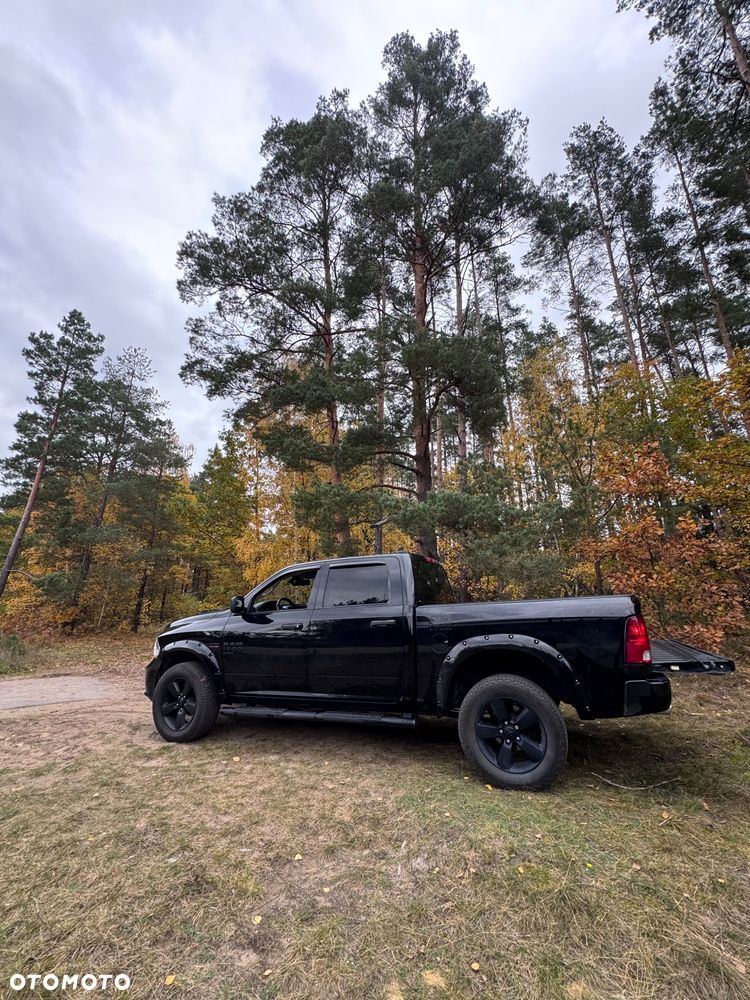 Dodge RAM 5.7 4x4 - 24