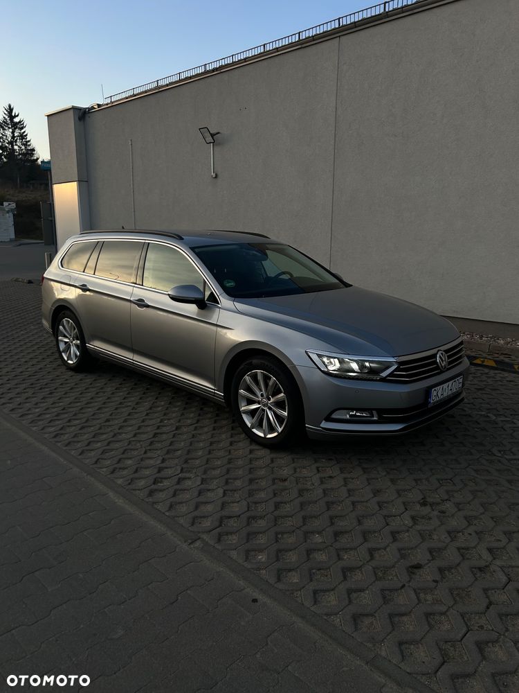 Volkswagen Passat 2.0 TDI SCR DSG Comfortline - 4