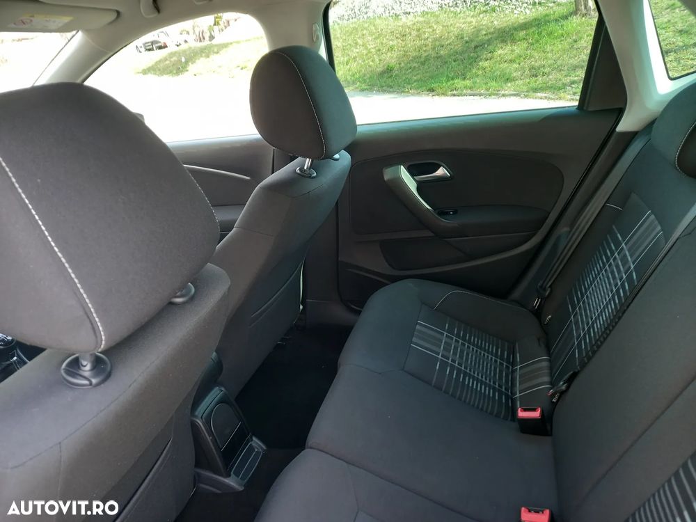 Volkswagen Polo 1.2 TSI Blue Motion Technology Lounge - 9