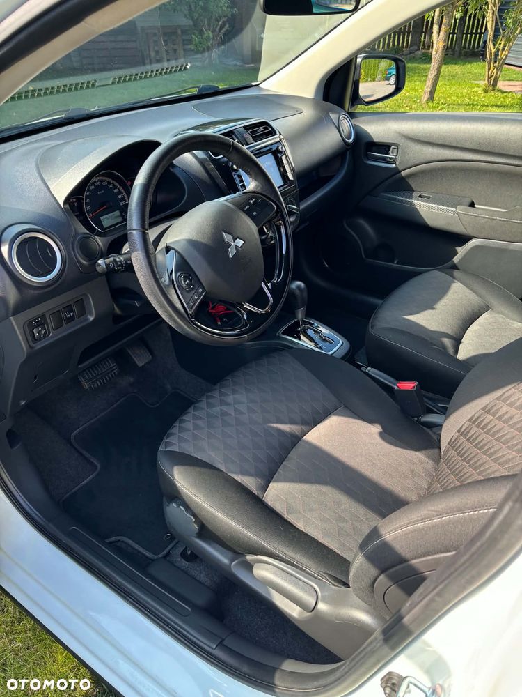 Mitsubishi Space Star 1.2 AS&G Insport CVT - 11