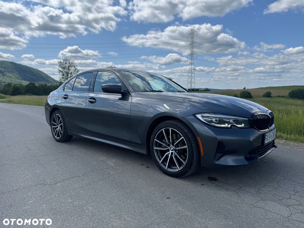 BMW Seria 3 330i xDrive M Sport sport - 4