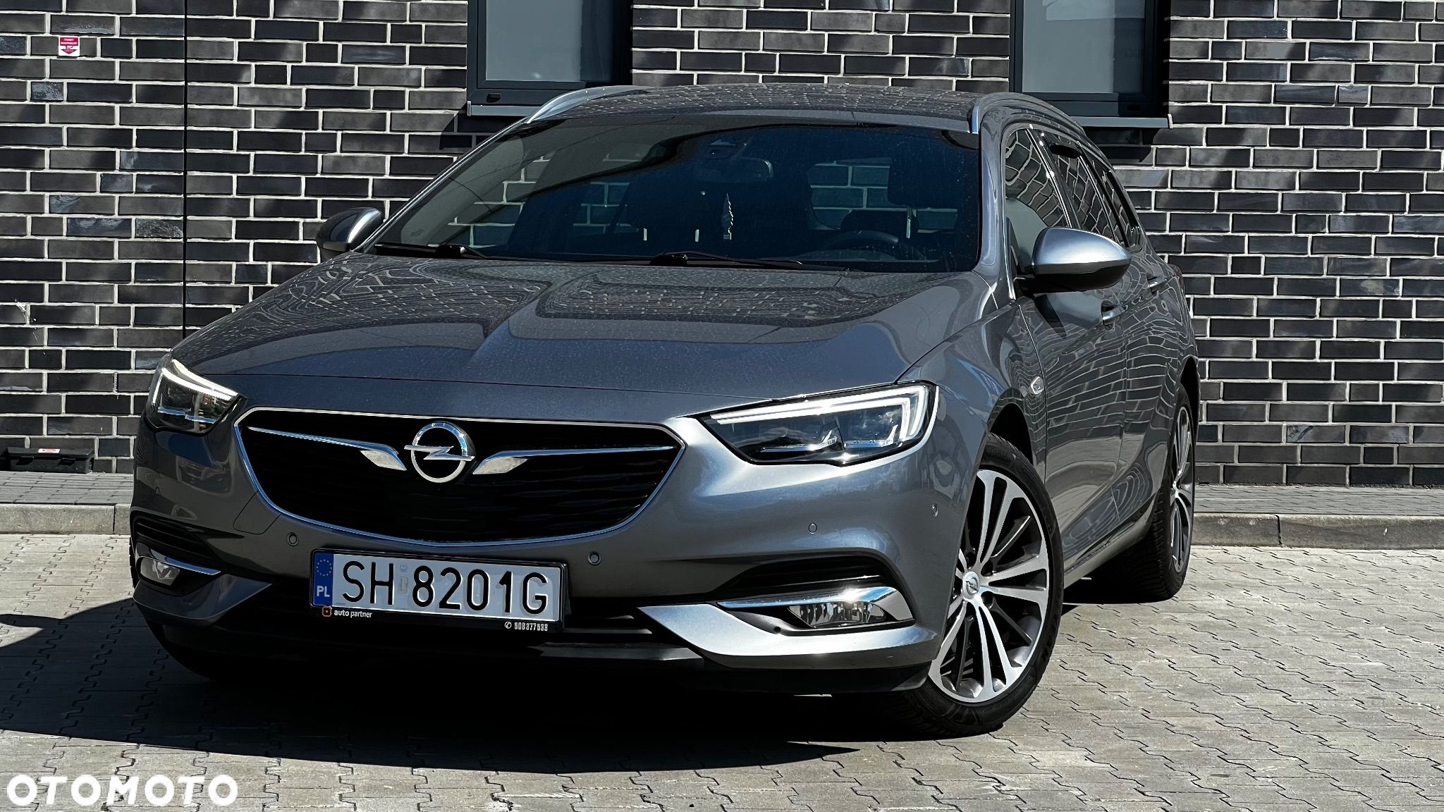 Opel Insignia - 1