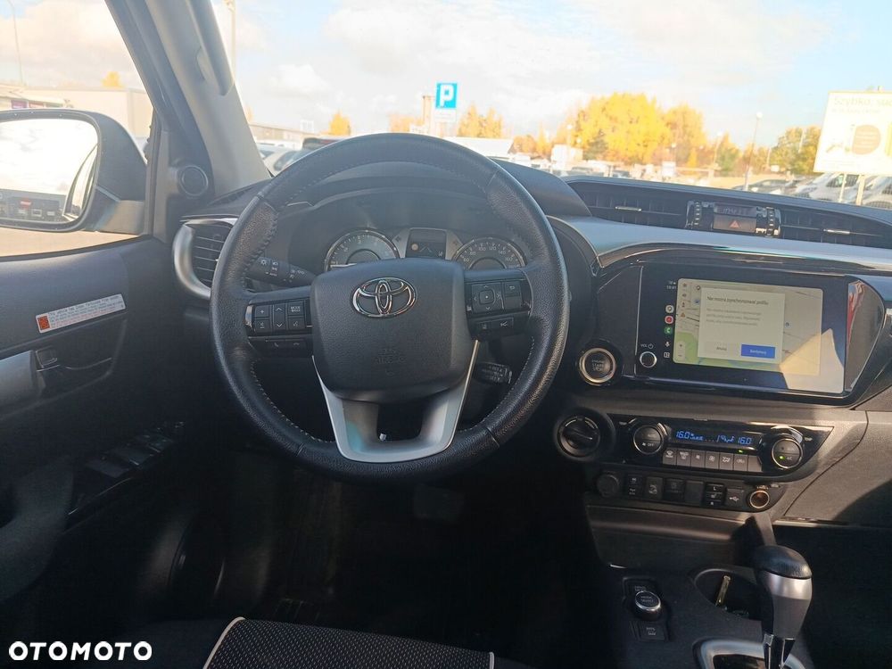 Toyota Hilux - 12