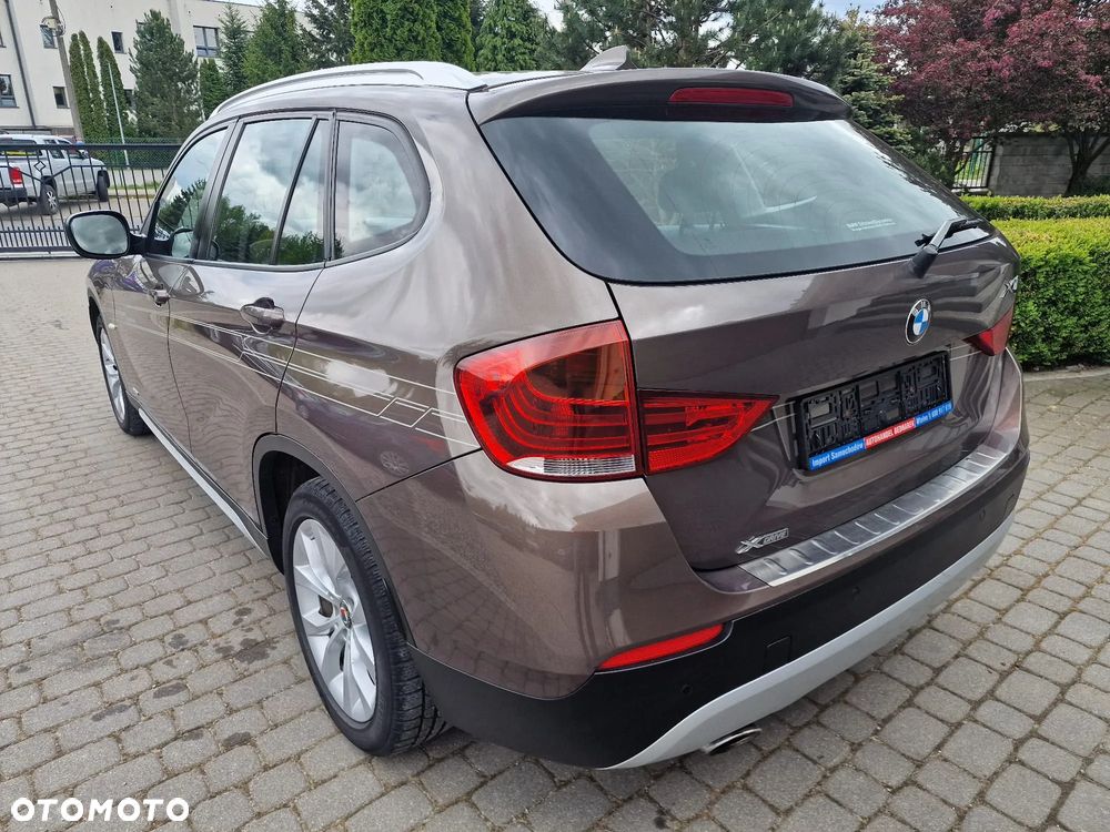 BMW X1 xDrive18d Sport Line - 7