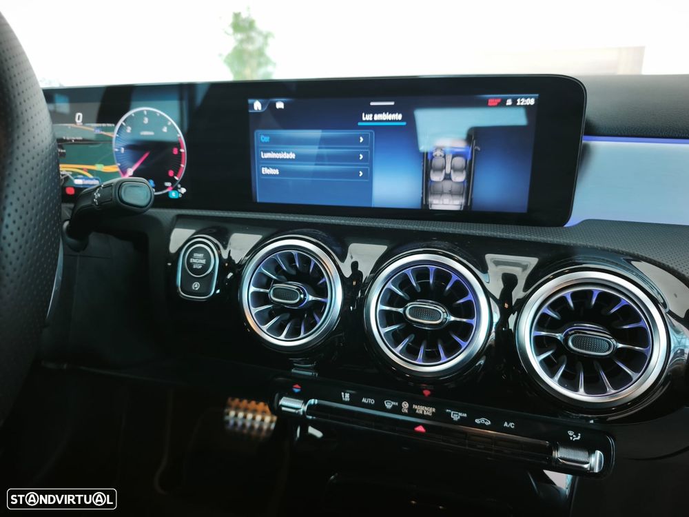 Mercedes-Benz A 180 d 8G-DCT Special Edition - 26