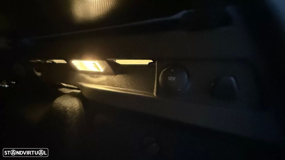 Ford Focus SW 1.5 TDCi Titanium ECOnetic - 38