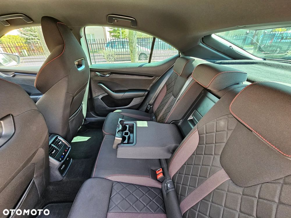 Skoda Octavia 1.4 TSI Plug-In Hybrid RS DSG - 12