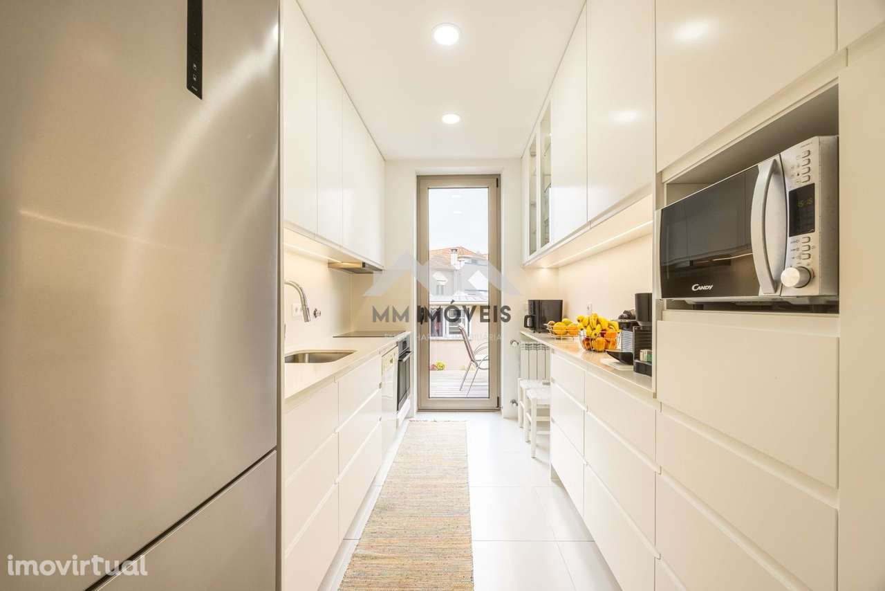 Moradia T3+1 | 2021 | Cedofeita | Terraço | Garagem - Grande imagem: 3/46