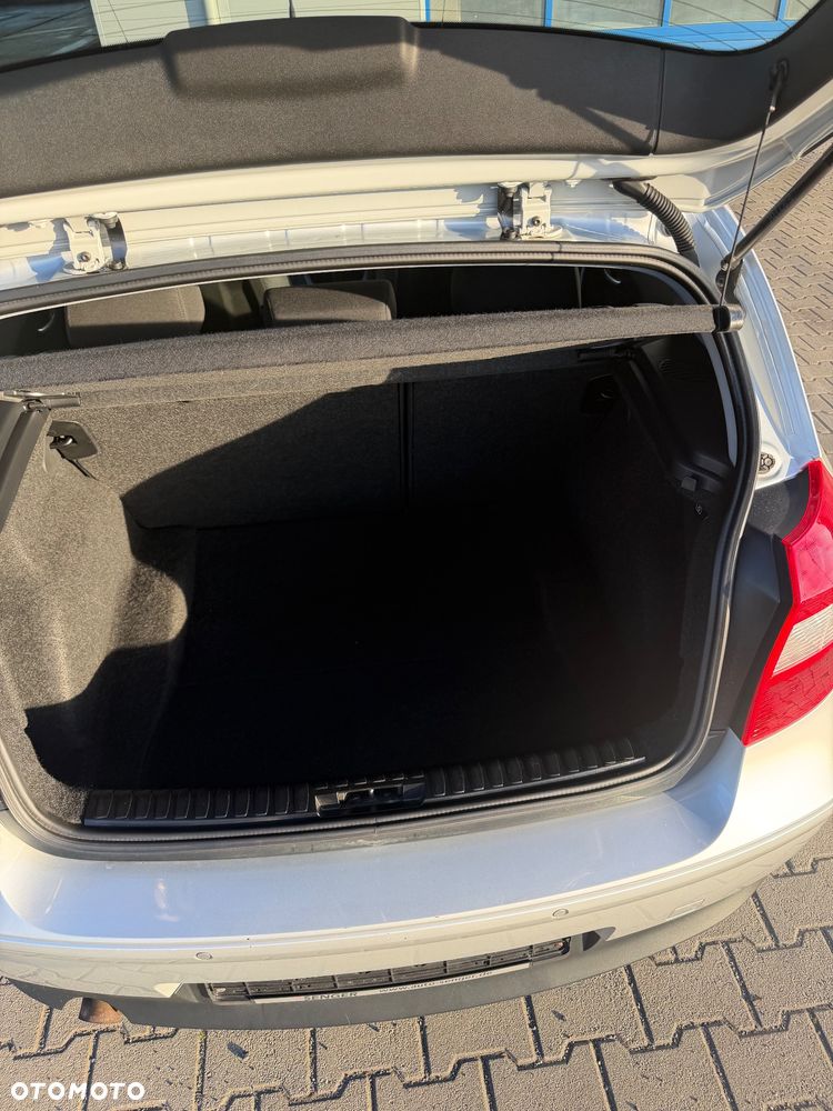 BMW Seria 1 - 24