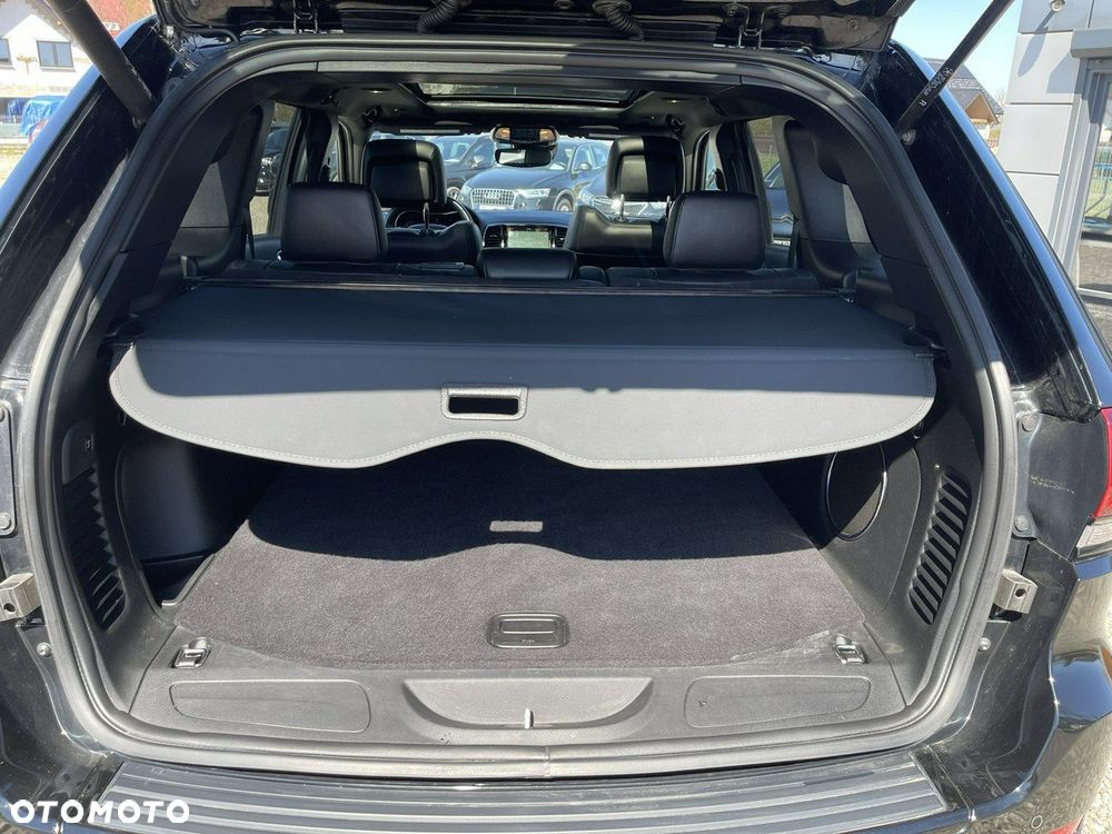 Jeep Grand Cherokee - 20