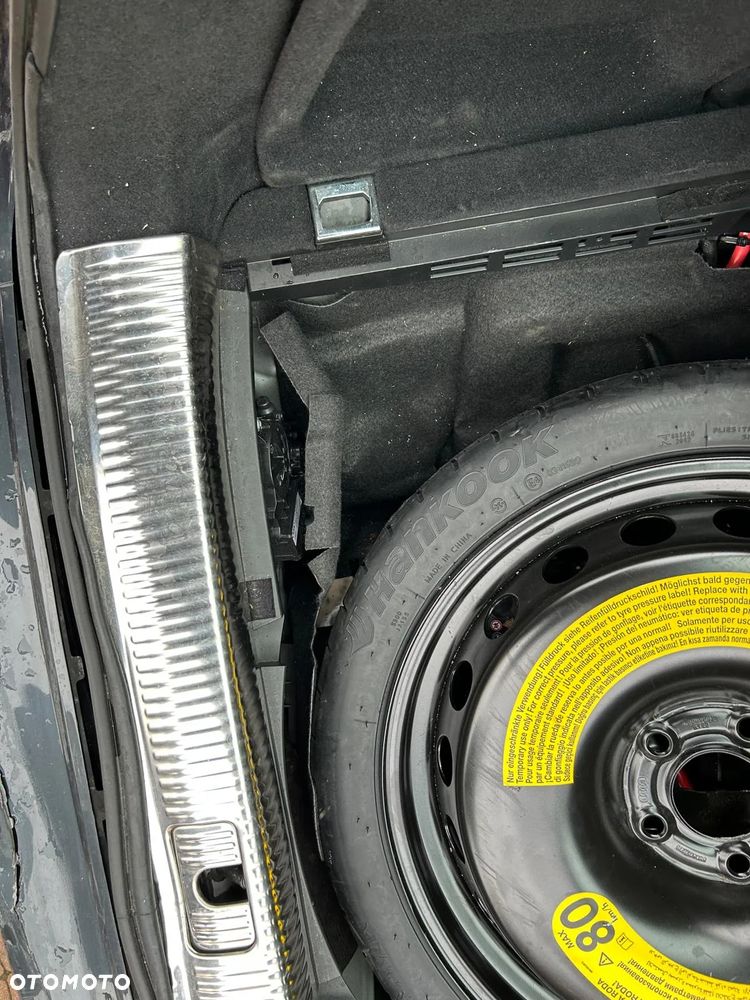 Audi A4 Avant 2.0 TDI S tronic - 23