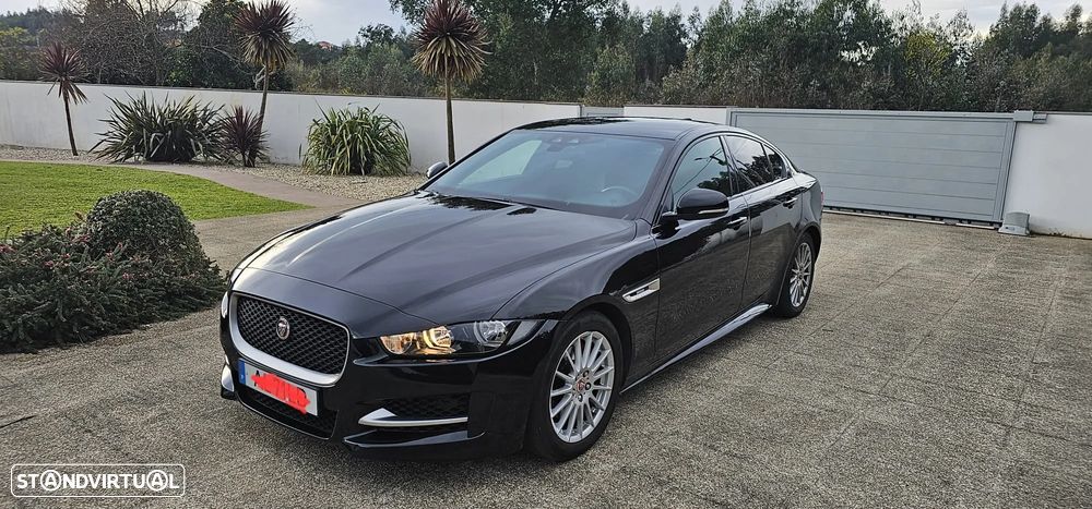 Jaguar Xe