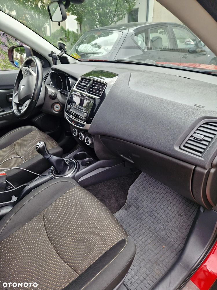 Mitsubishi ASX 1.6 Blue Sky Edition - 14