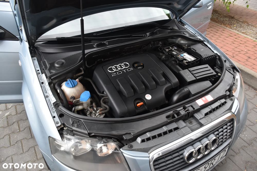 Audi A3 Sportback 2.0 TDI DPF Ambiente - 25
