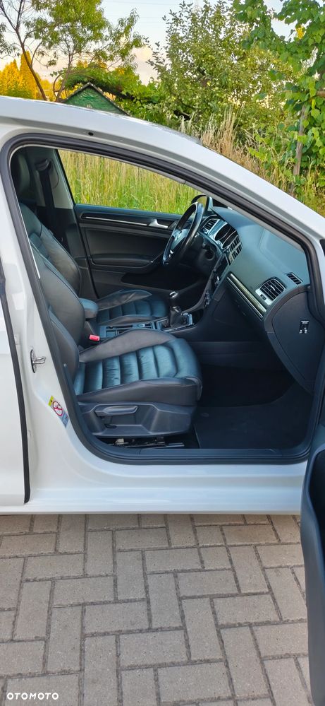 Volkswagen Golf - 9