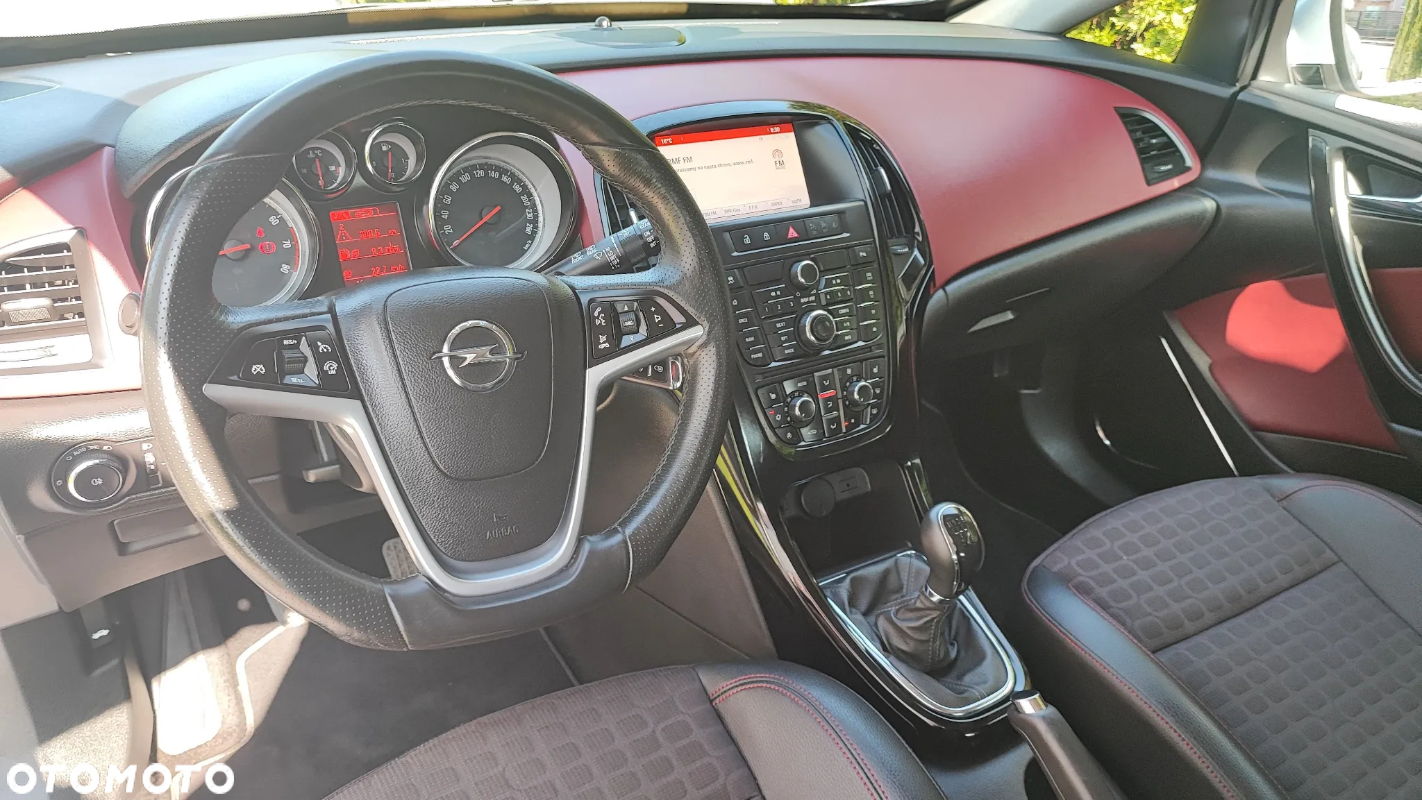 Opel Astra GTC 1.4 Turbo - 32