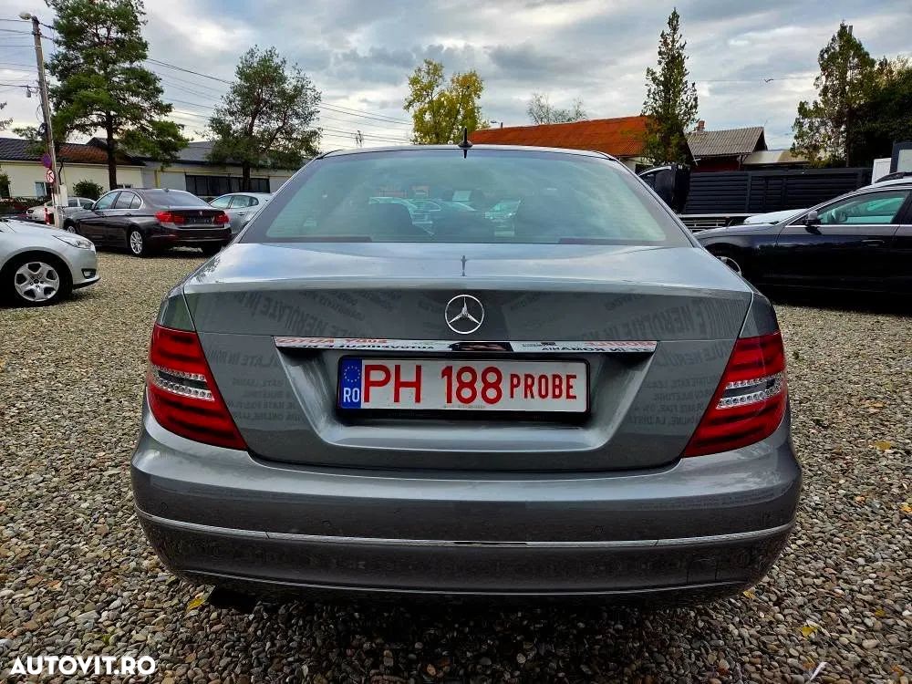 Mercedes-Benz C 180 CGI BlueEFFICIENCY Elegance - 12