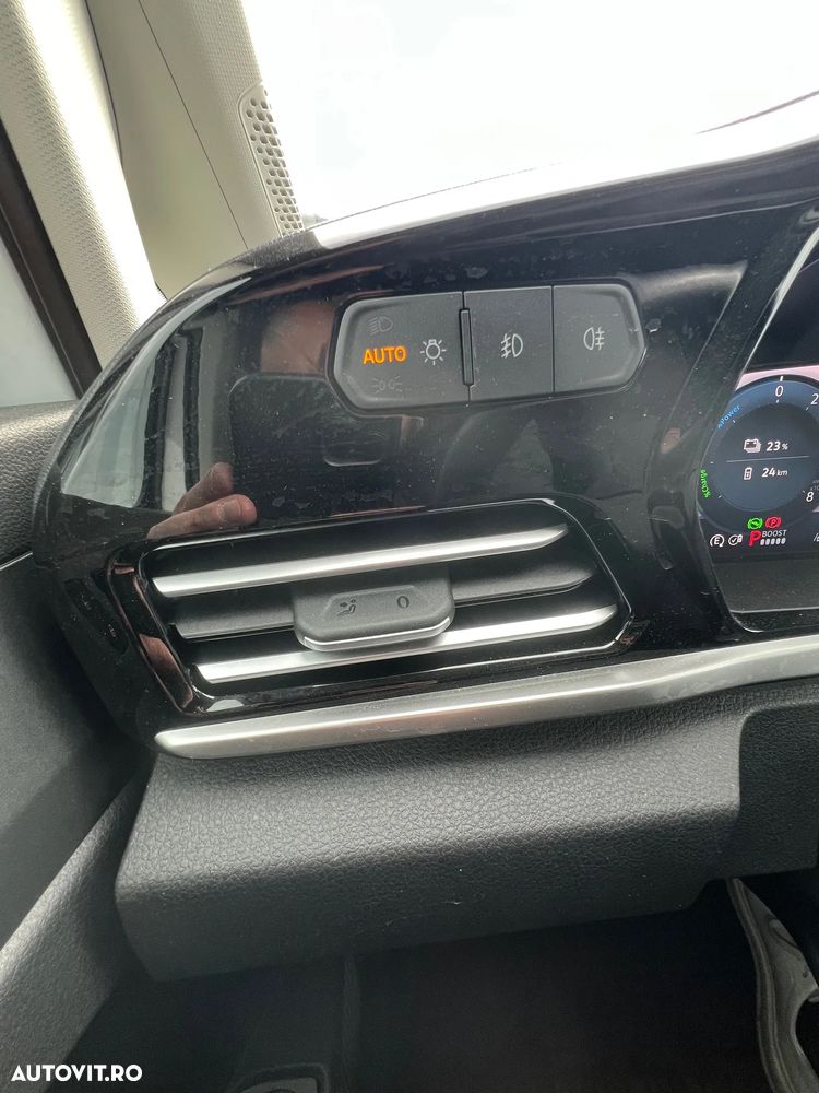 Ford Connect Van - 14