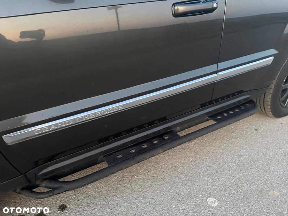 Jeep Grand Cherokee - 8