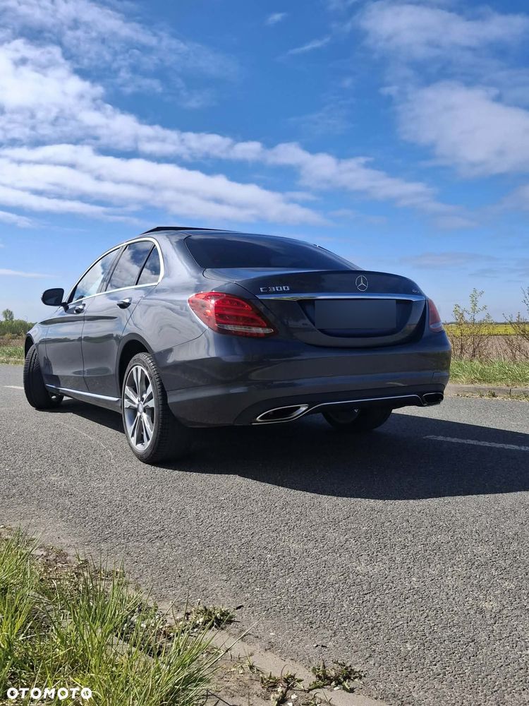 Mercedes-Benz Klasa C 300 7G-TRONIC Exclusive - 5