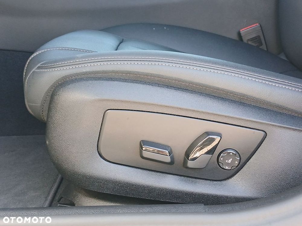BMW Seria 5 - 23