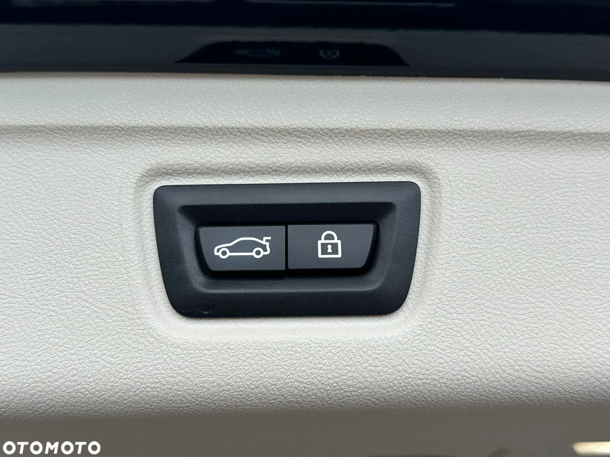 BMW Seria 3 318i Advantage - 30