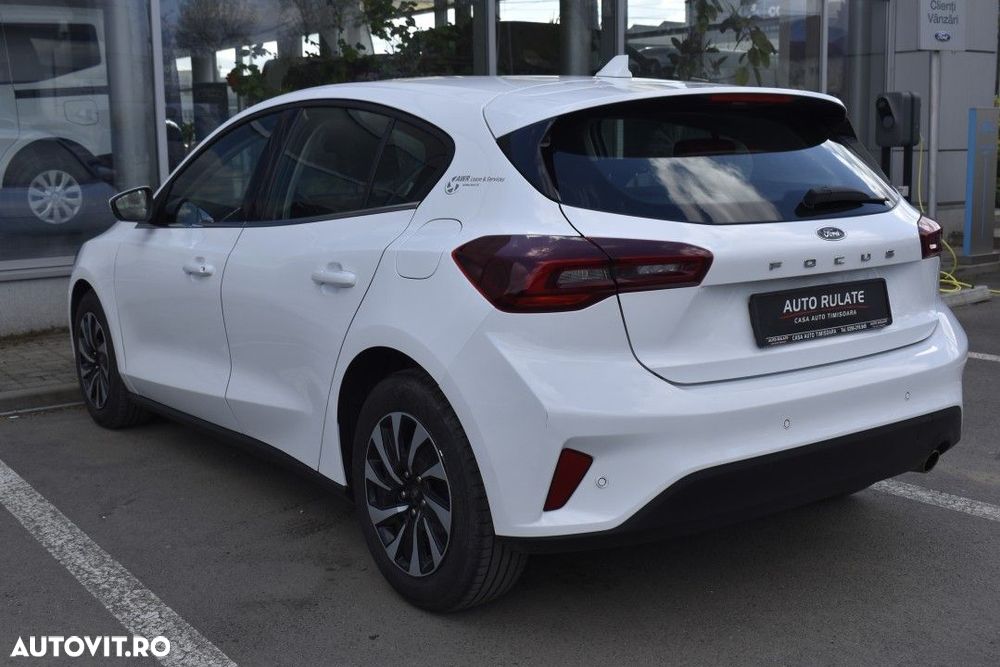 Ford Focus 1.0 EcoBoost 6MT MHEV Titanium - 5