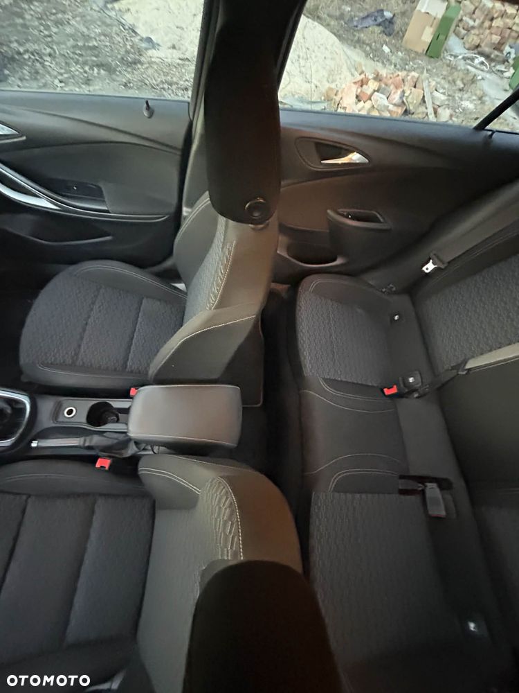 Opel Astra 1.6 CDTI Elite - 8