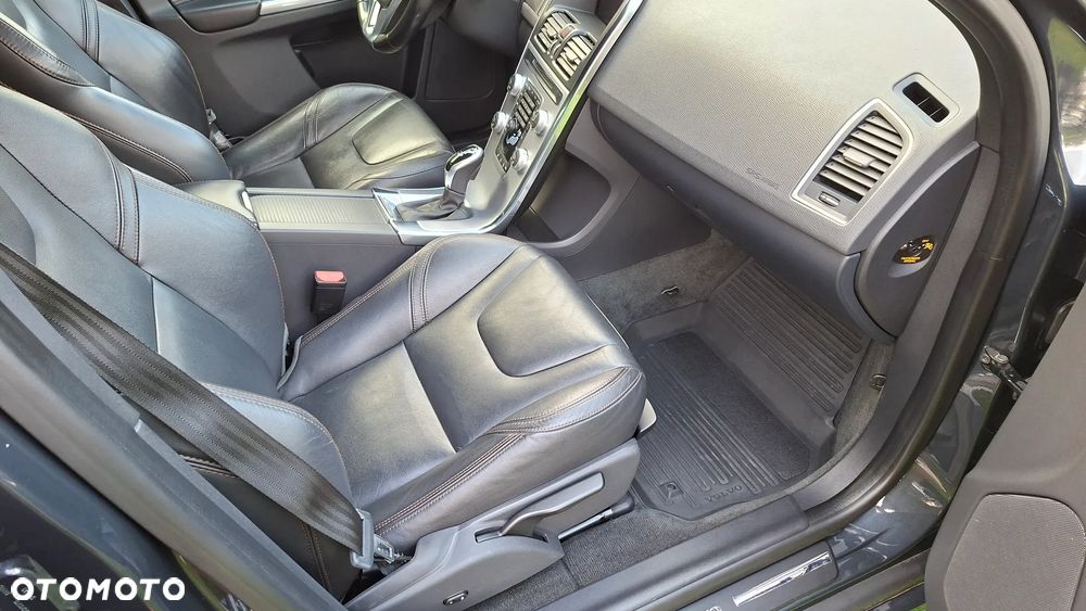 Volvo XC 60 D4 Geartronic Summum - 20