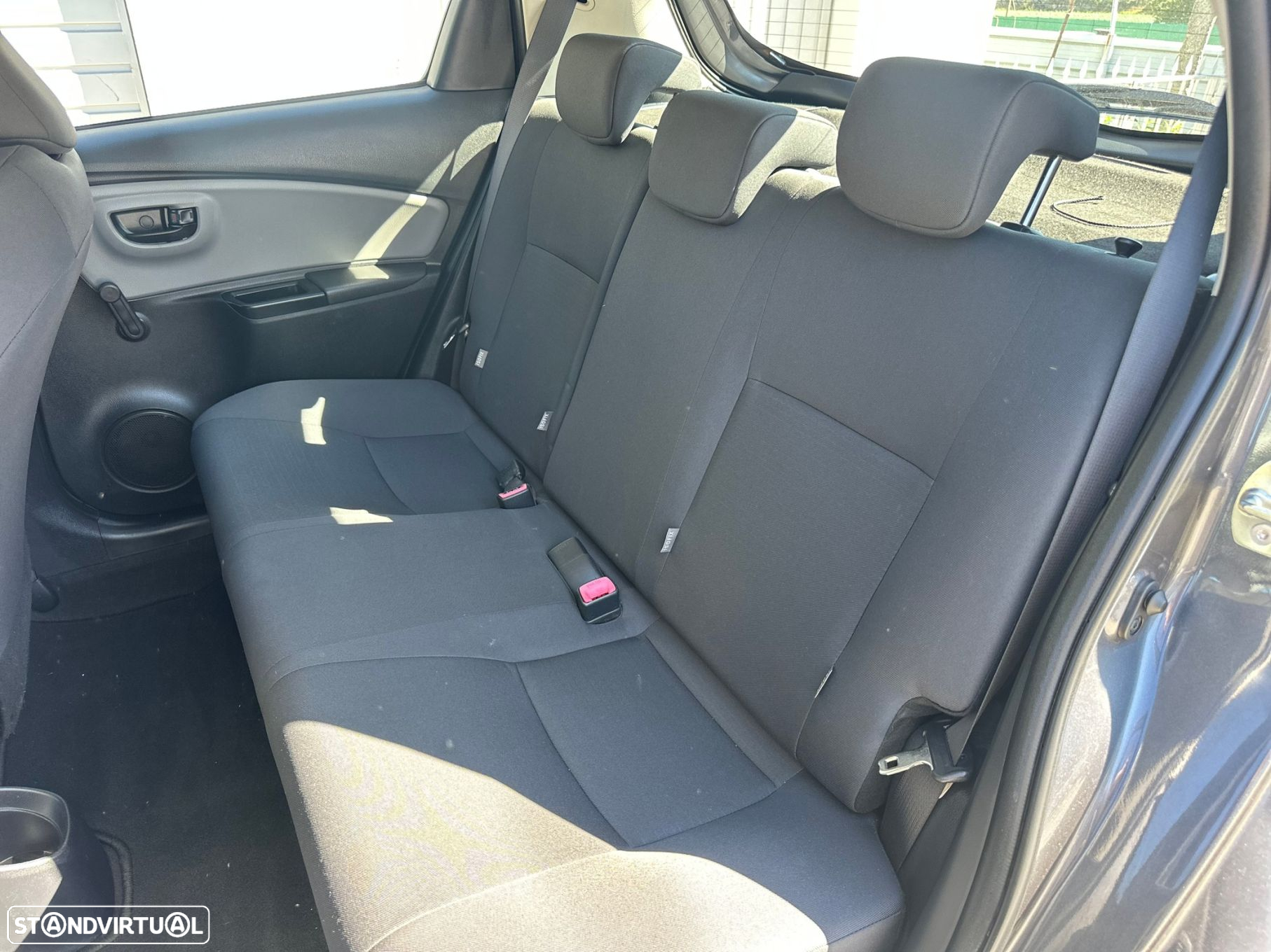 Toyota Yaris 1.4 D-4D ACtive+AC - 12