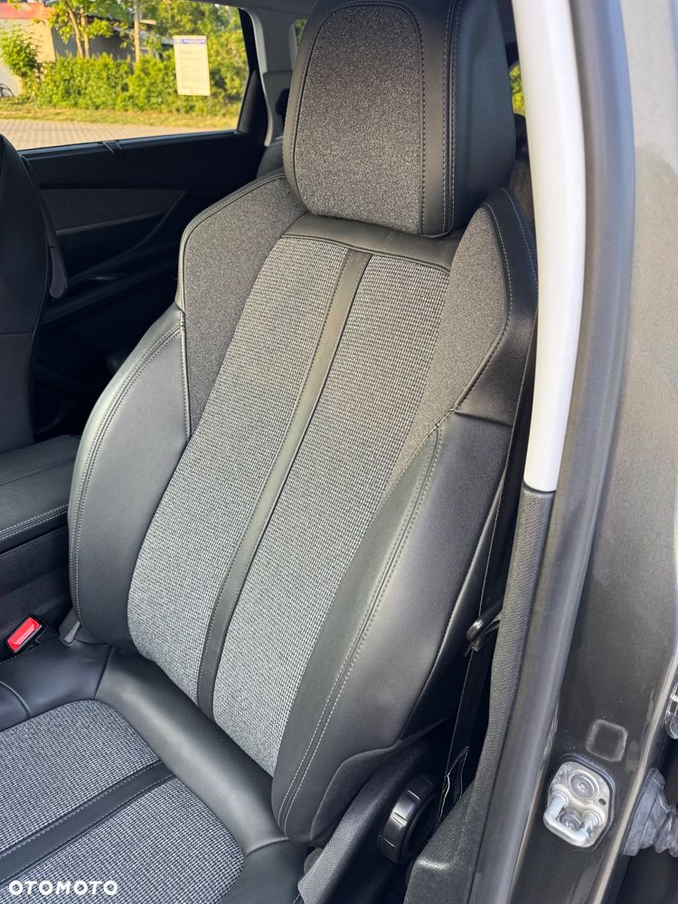 Peugeot 5008 BlueHDI 130 Allure Business-Paket - 24