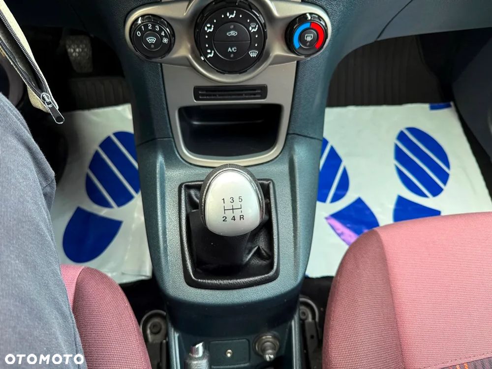 Ford Fiesta 1.25 Titanium - 34