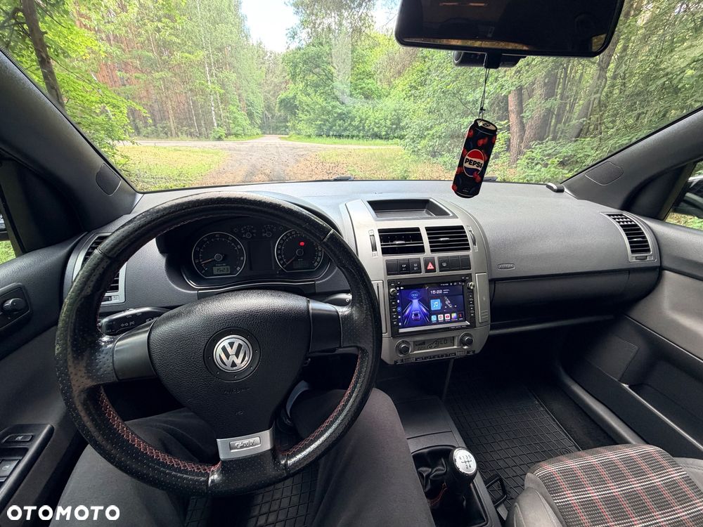 Volkswagen Polo 1.8T GTI - 15