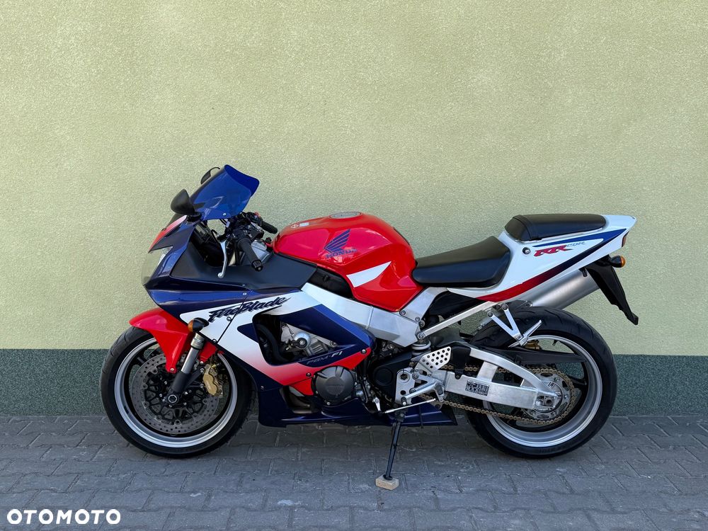 Honda CBR - 25