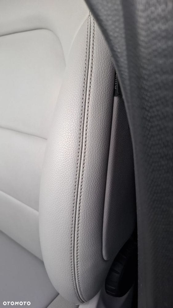 Mercedes-Benz Klasa B 180 BlueEFFICIENCY Edition 1 - 37