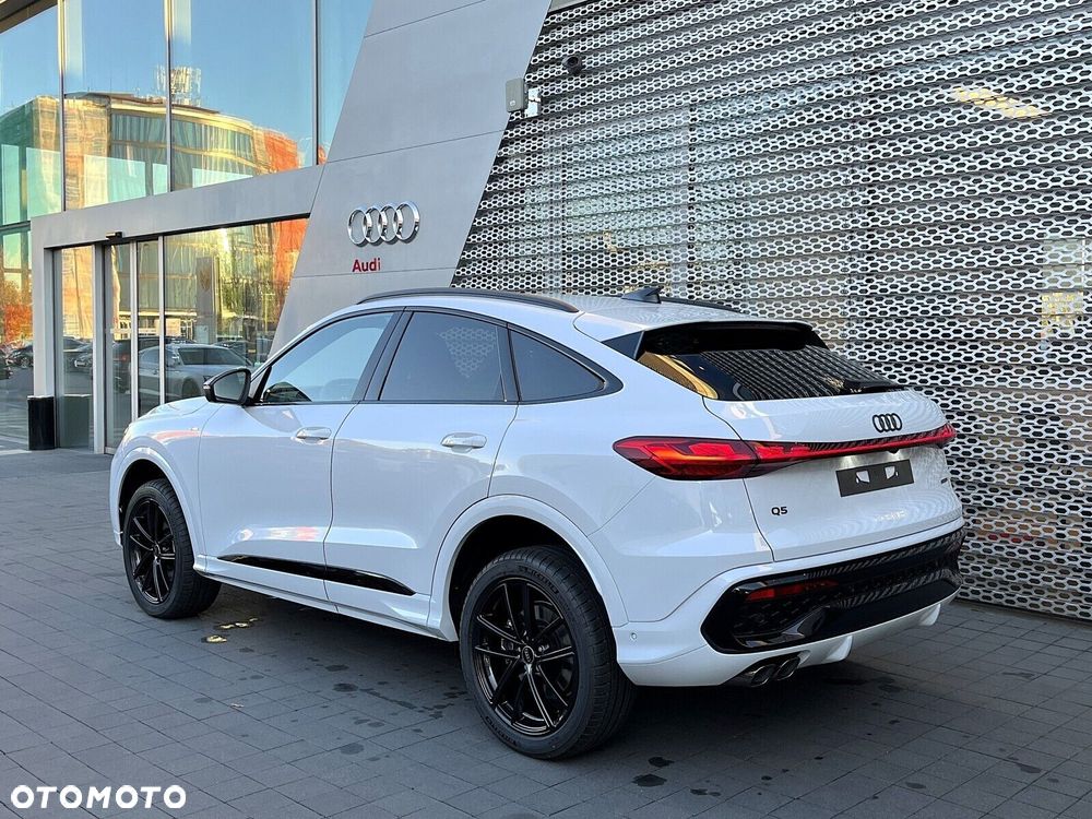 Audi Q5 Sportback - 8