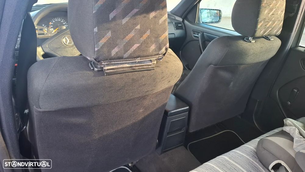 Mercedes-Benz C 220 - 10