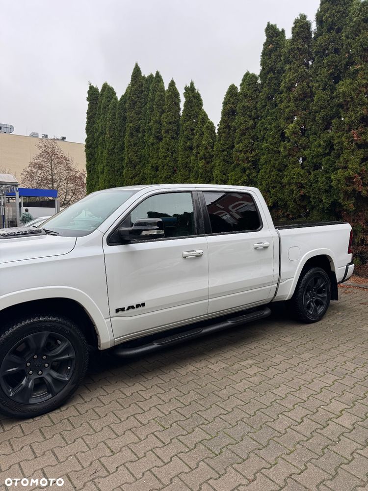 RAM 1500 Crew Cab Shortbed Laramie - 11