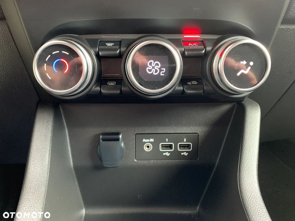 Renault Clio E-TECH 140 INTENS - 16
