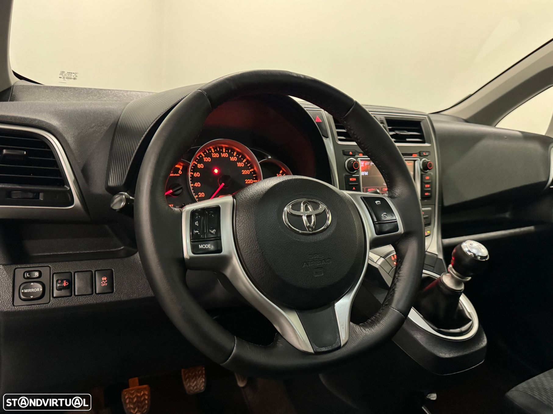 Toyota Verso-S 1.4 D-4D Exclusive - 35