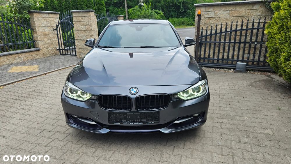 BMW Seria 3 325d - 2