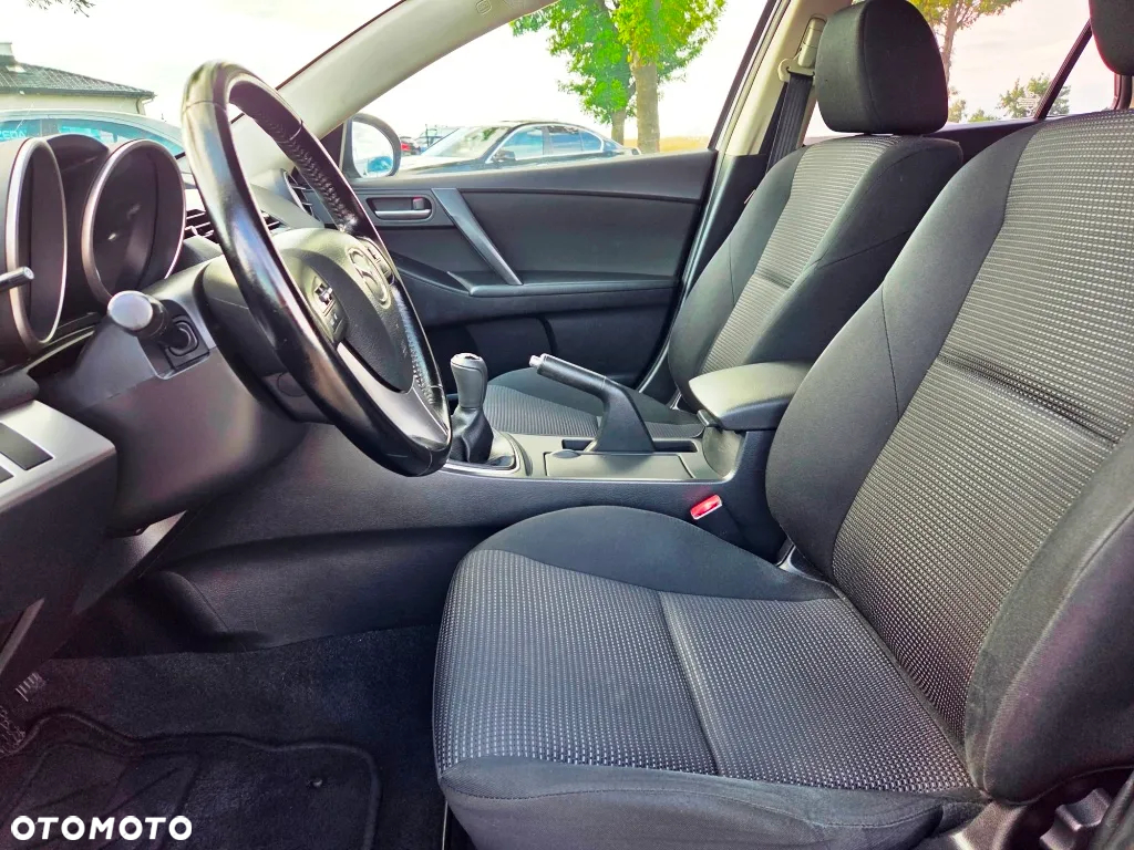 Mazda 3 1.6 CD Exclusive + - 24