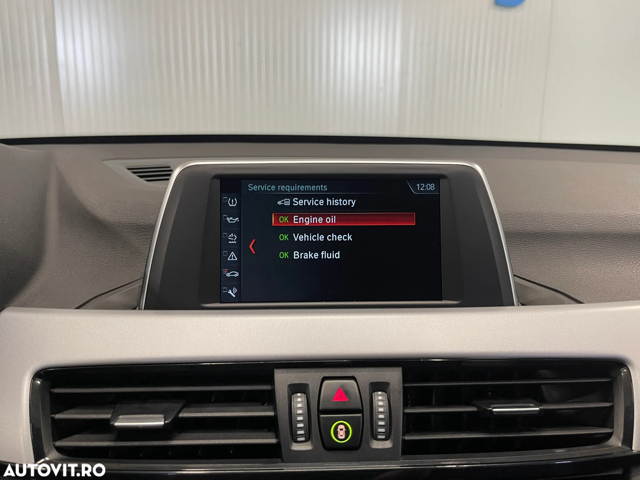 BMW X1 sDrive18d - 13
