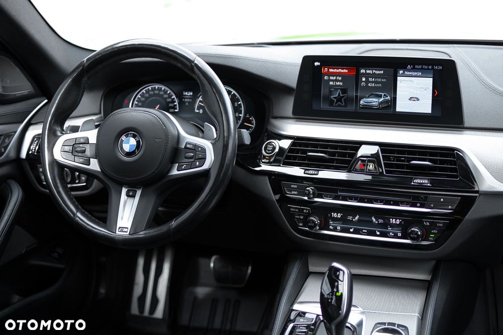 BMW Seria 5 540i xDrive Sport Line - 10
