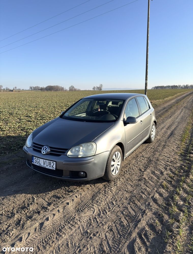 Volkswagen Golf 1.6 FSI Trendline - 2