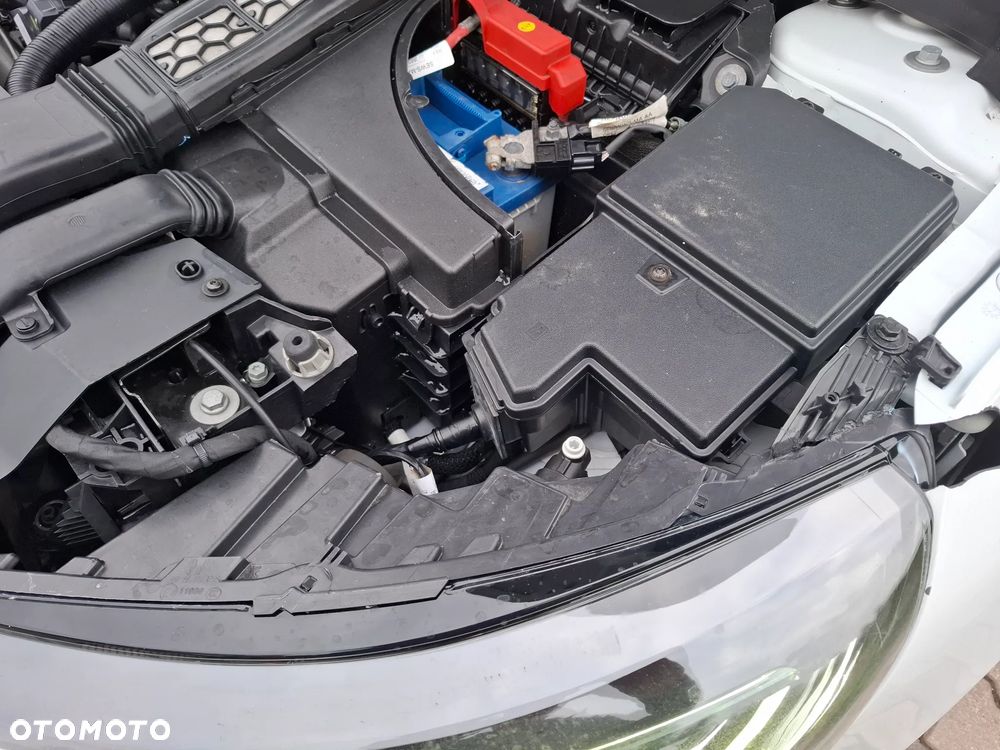 Renault Megane ENERGY dCi 130 BOSE EDITION - 32