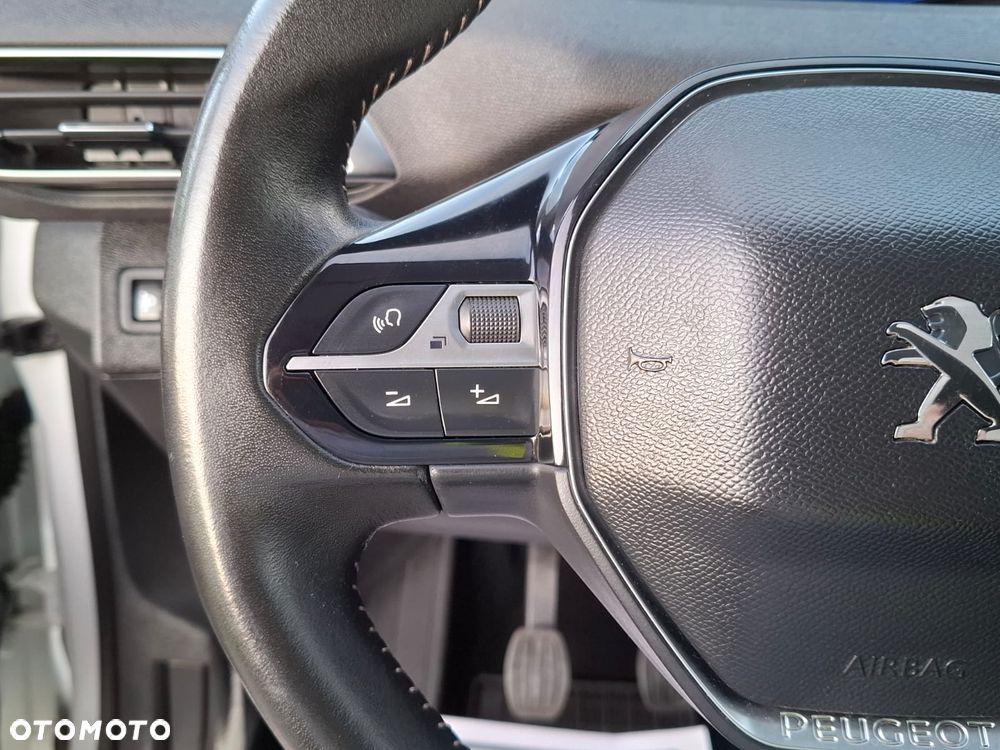 Peugeot 3008 1.5 BlueHDi Active S&S - 17