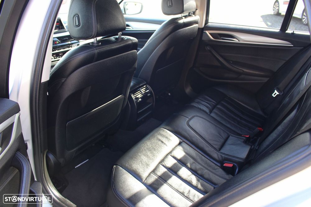 BMW 520 d Line Luxury Auto - 35