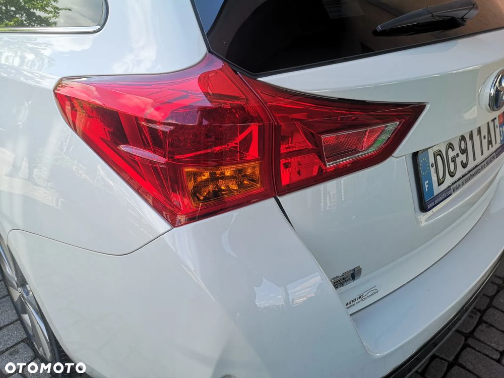 Toyota Auris 1.8 VVT-i Automatik Comfort - 14
